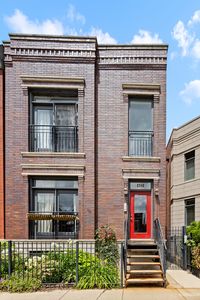 2140 W Huron St APT 2F