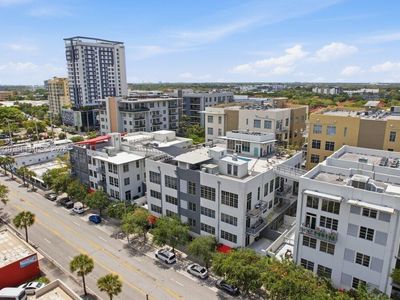 425 N Andrews Ave APT 202