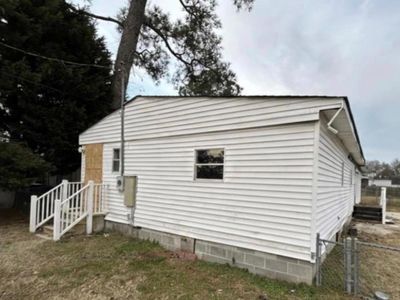 8111 Leo Ln