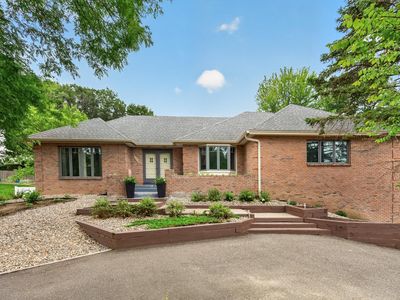 1528 Briarknoll Dr