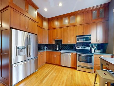 25 Fort Ave #1