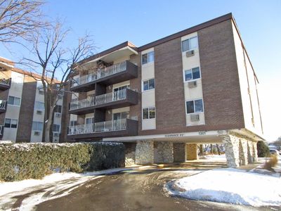 1301 S Finley Rd APT 417