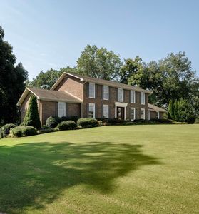 1806 Maclin Dr