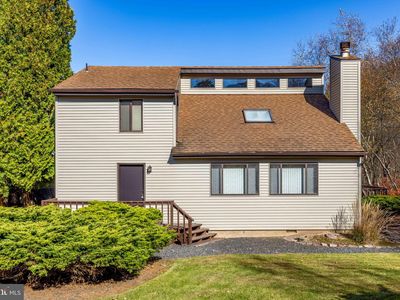 242 Lookout Dr