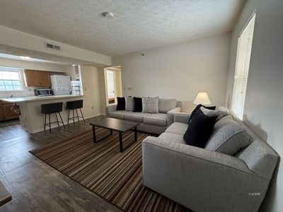 15 S Shafer St APT 2104