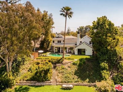 2179 Linda Flora Dr