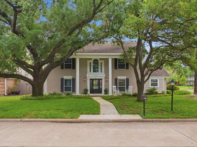 702 Langwood Dr