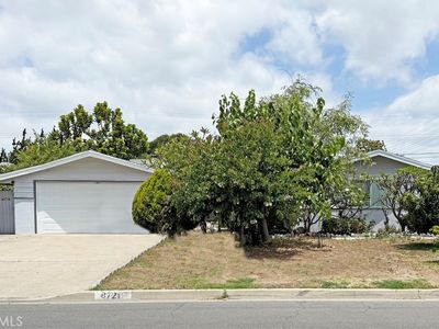 8721 La Grand Ave