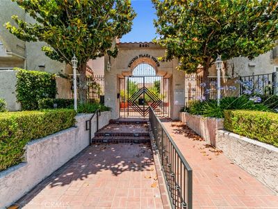 5401 Zelzah Ave APT 114