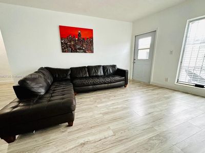 7712 Byron Ave APT 3