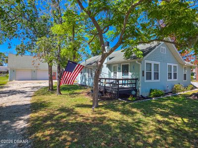 Property at 121 E Palm Way, Edgewater, FL