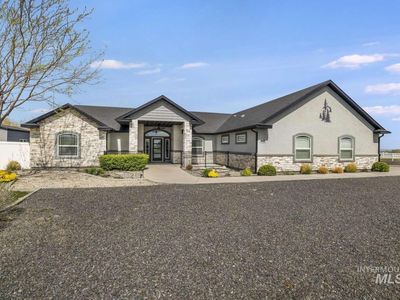 3847 N Glasswing Dr