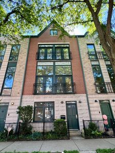 1107 N Wolcott Ave