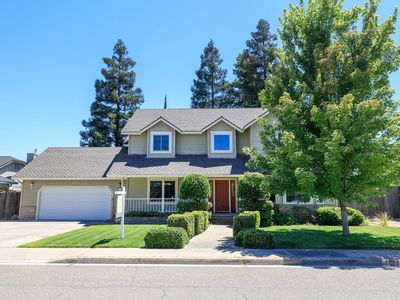 1636 Peacock Dr