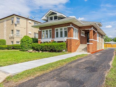 1627 N Narragansett Ave