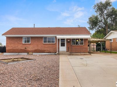 1912 Sherwood Ln