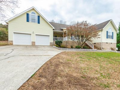 235 N Beaumont Rd