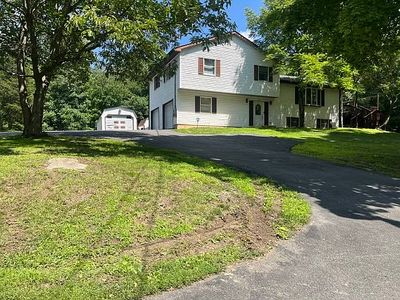 542 N Ohioville Rd