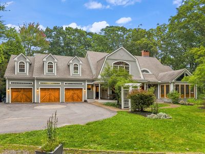 33 Stoneybrook Drive