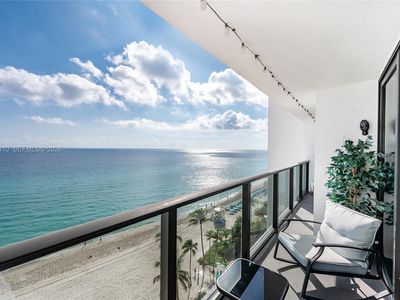 2301 S Ocean Dr APT 1102