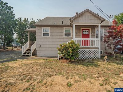 346 SE Denny St