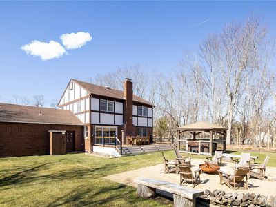 3190 The Long Way Lane