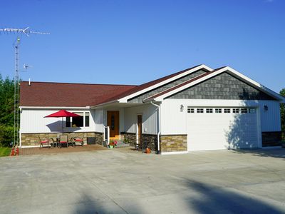 1542 Campbell Rd