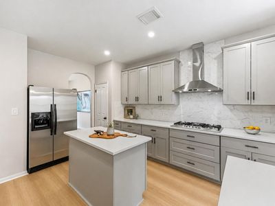 11200 Savin Hill Ln