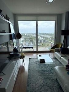 3020 NE 32nd Ave APT 1202