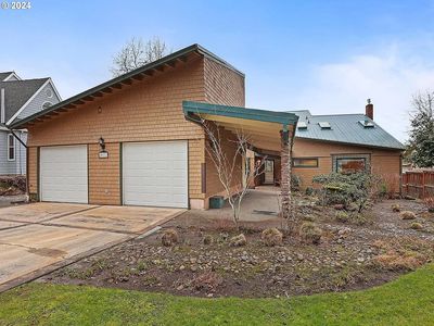 20122 NE Interlachen Ln