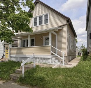 1320 Milwaukee AVENUE