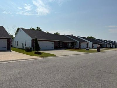 1335 Lantern Pointe Dr