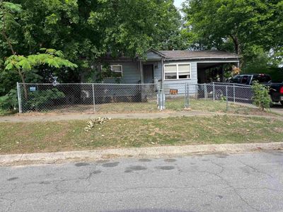 711 Hester Dr