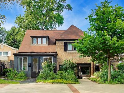 2711 Elgin Rd
