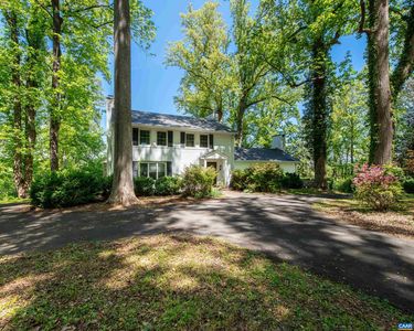 10070 Barnetts Ford Rd