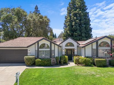 6113 Kenneth Oak Way