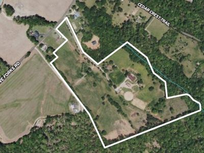 608 Five Forks Rd