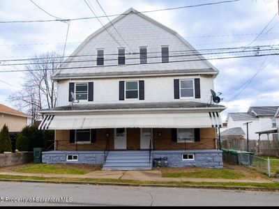 208-210 N Lincoln Ave