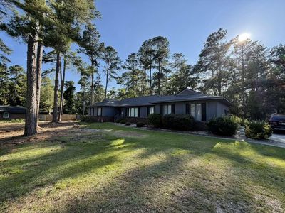 805 Houndslake Dr