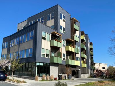 610 Trent Dr UNIT 403