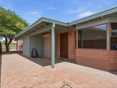 1125 E Kleindale Rd