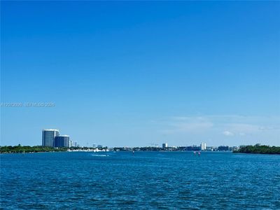300 Bayview Dr APT 501
