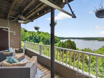 9709 Emerald Point Dr Unit 8
