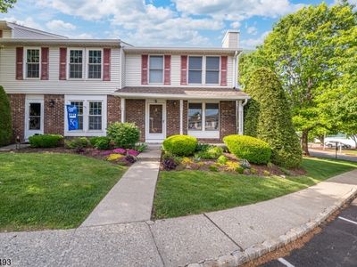 2 Liberty Ln