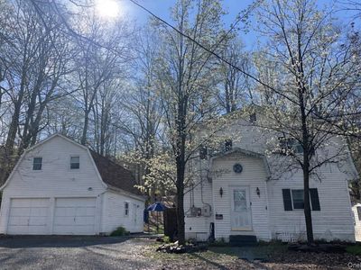 3 Emerald Trail