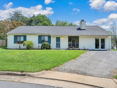 5421 Apple Blossom Ln