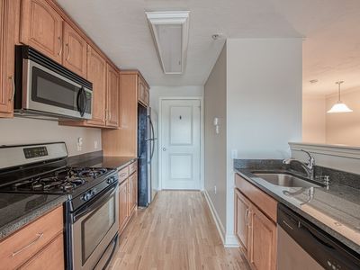 555 Page St UNIT 105