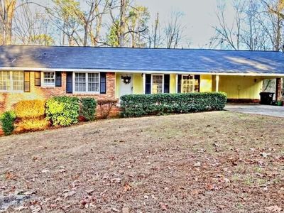 Property at 2826 Manor Ct, Snellville, GA