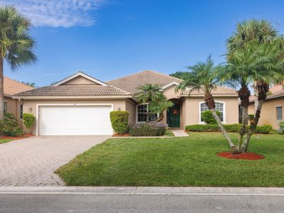 359 NW Sheffield Circle