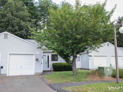 8 Knoll Lane #8